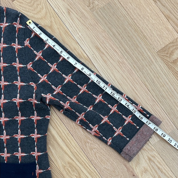 Anthropology Field Flower Chic Women's Cardigan with Button Detail - Picture 5 of 6